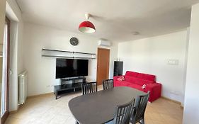 Casa Dina Appartamento Con Garage E Posto Auto